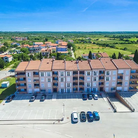 Adriatic Apartments Fažana Exterior foto